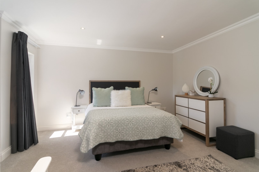 6 Bedroom Property for Sale in Pezula Golf Estate Western Cape